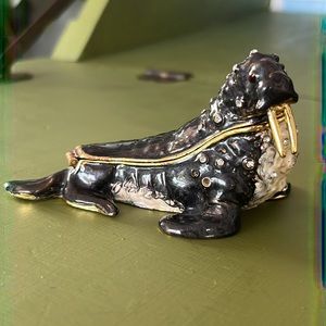 Enameled Walrus Trinket Box Kubla Crafts